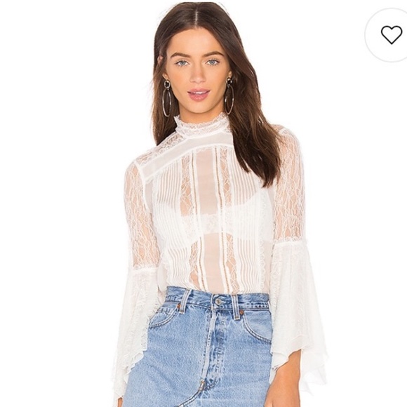 NWT Alice + Olivia & Stacey Bendet Ivy Handkerchief Sleeve
Silk Top Size 4 - Picture 2 of 10